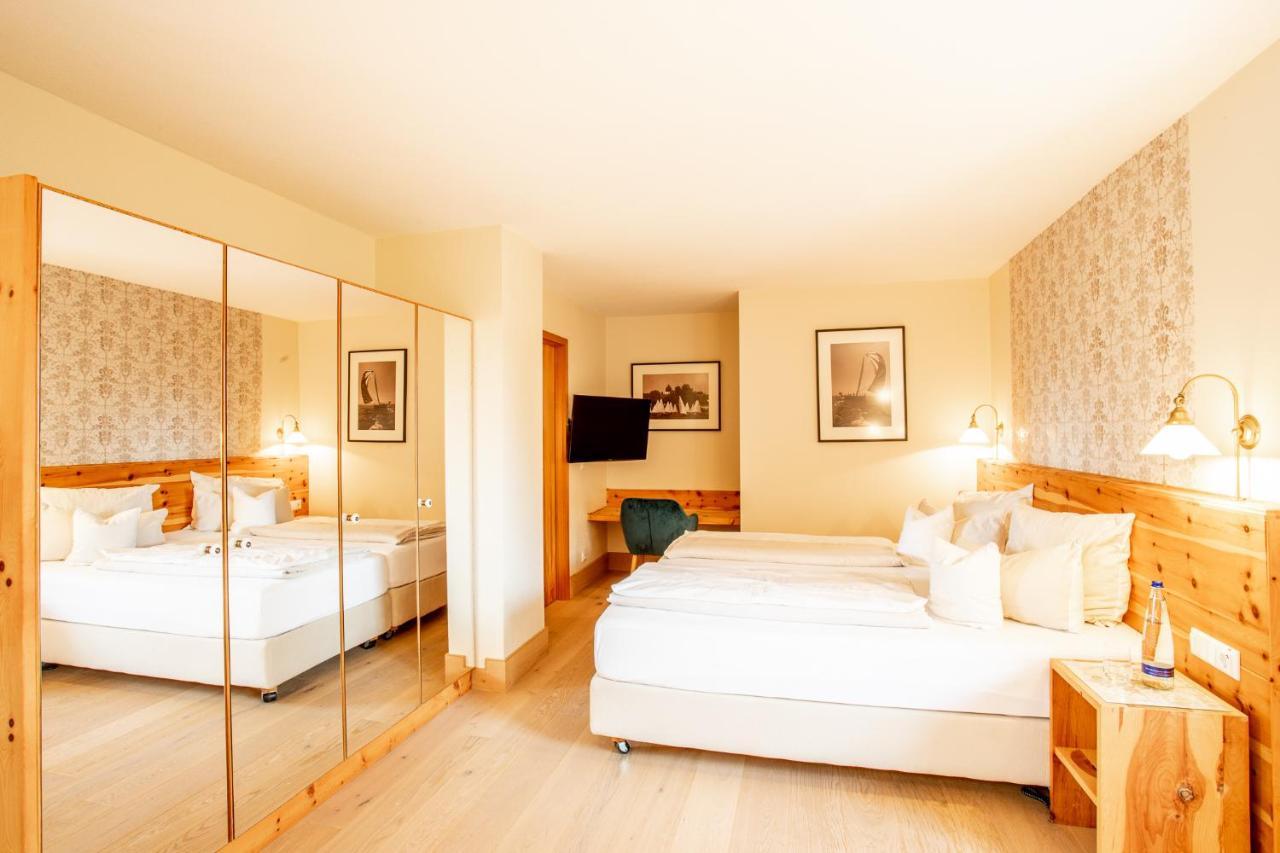 Yachthotel Chiemsee Gmbh Prien am Chiemsee Eksteriør billede