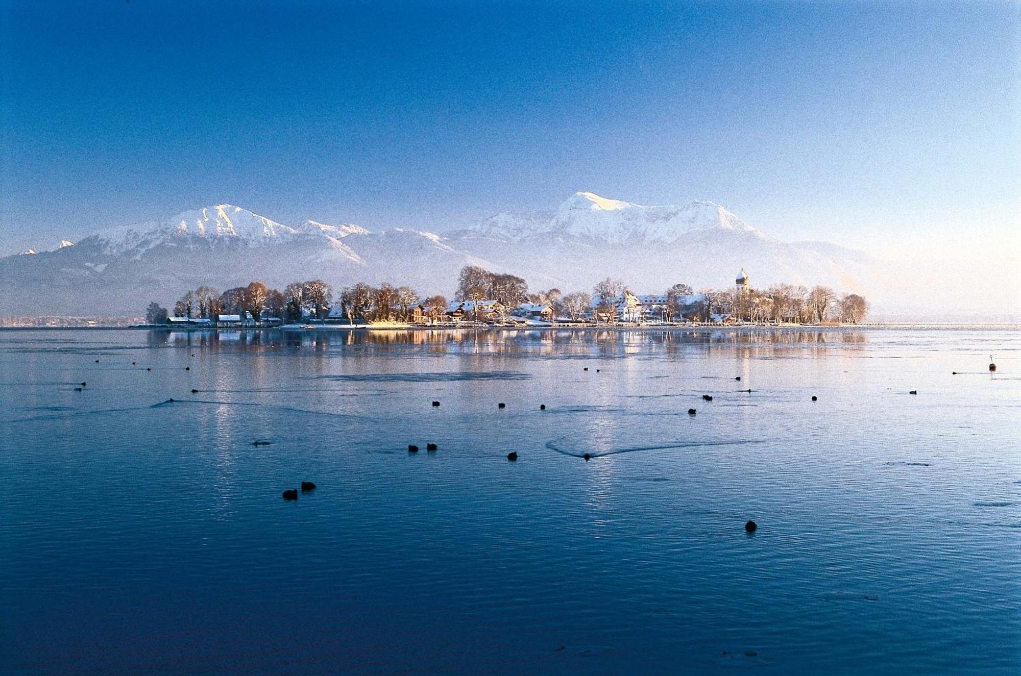 Yachthotel Chiemsee Gmbh Prien am Chiemsee Eksteriør billede