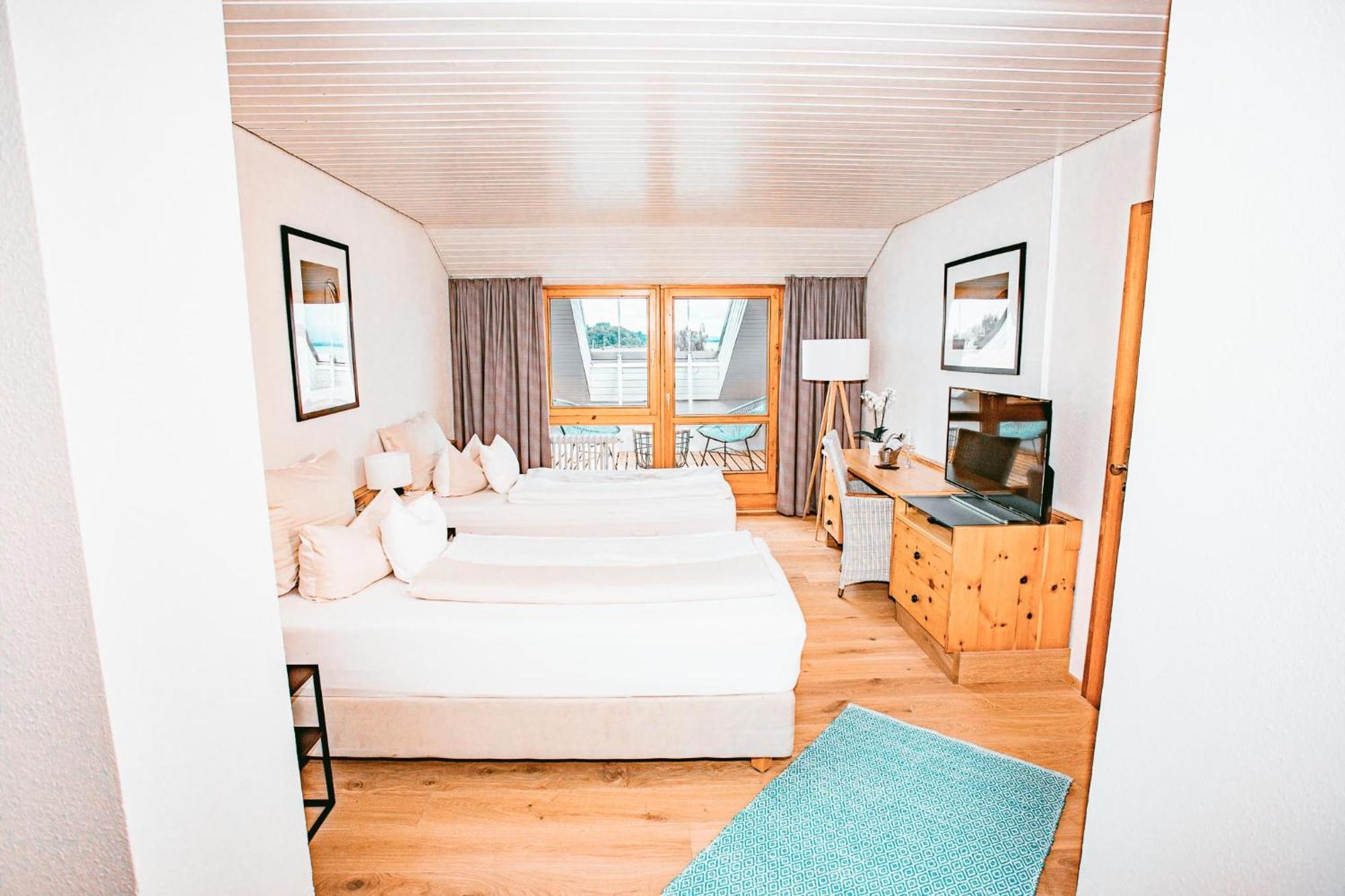 Yachthotel Chiemsee Gmbh Prien am Chiemsee Eksteriør billede